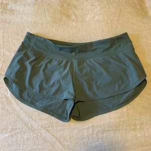 lululemon athletica speed up short 2.5” size 8